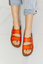 Load image into Gallery viewer, MMShoes Feeling Alive Double Banded Slide Sandals in Orange
